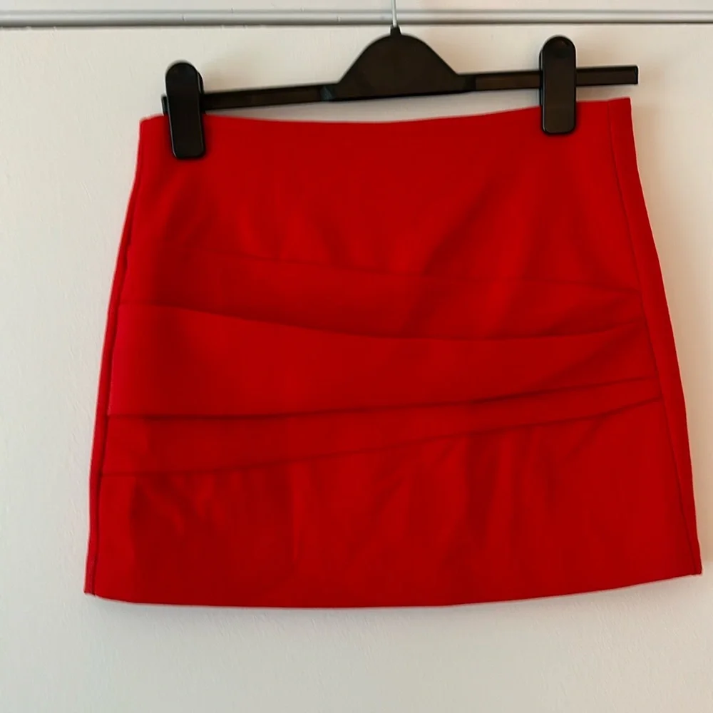 Red mini skirt by Maje - Picture 1 of 7